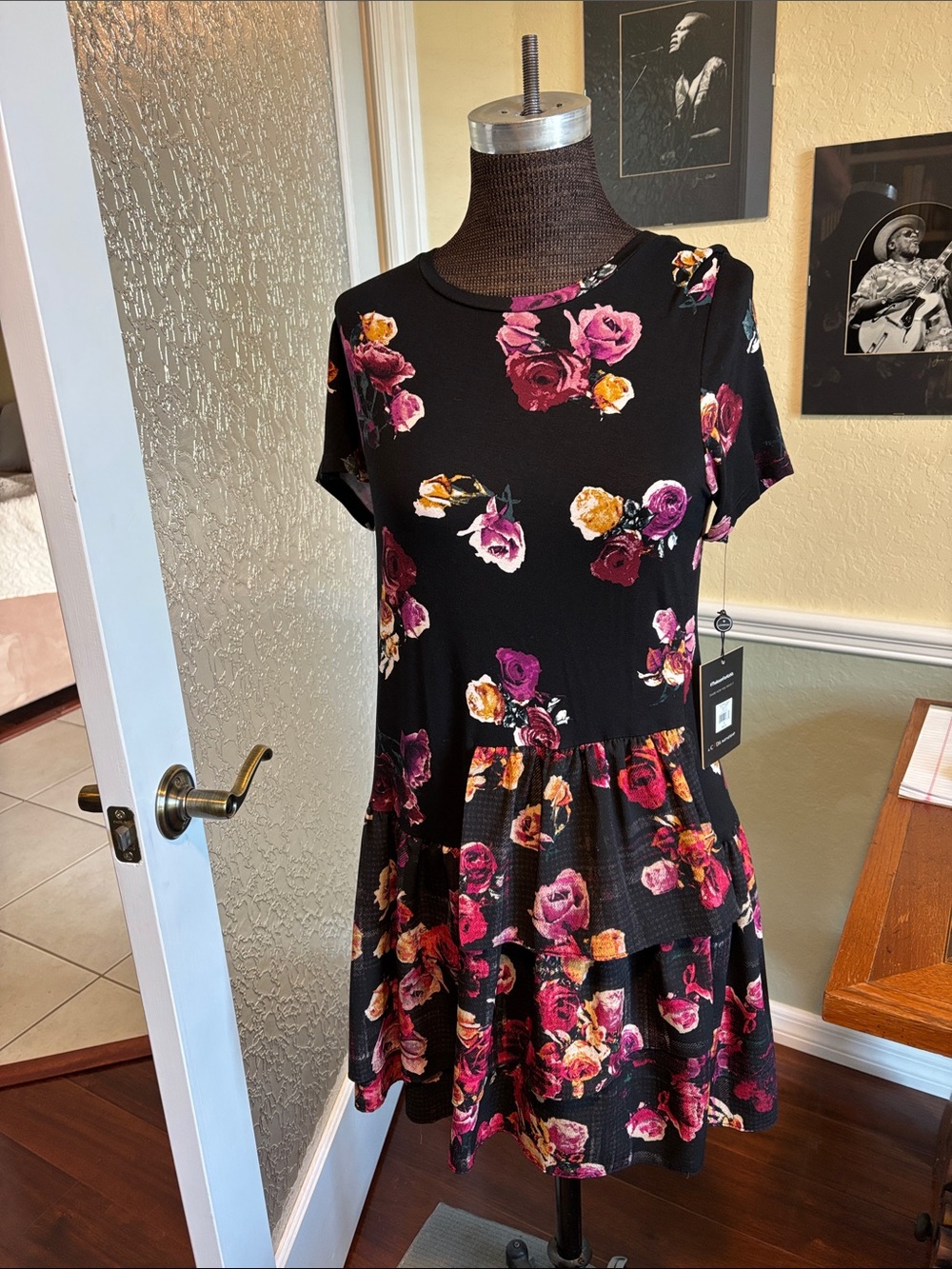 Thakoon Black Floral Tiered Short Sleeve Dress. NWT SMALL